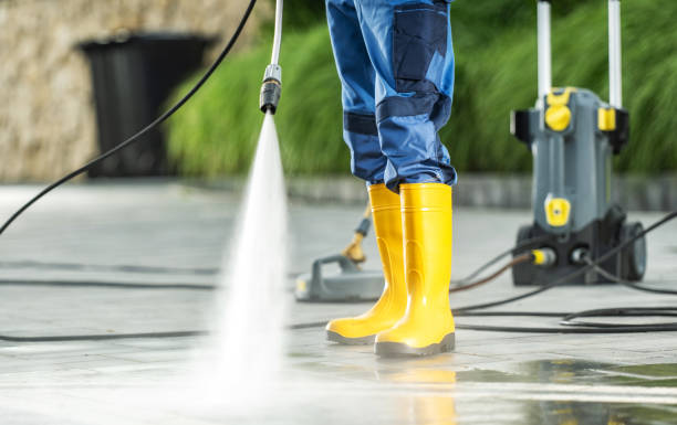 Why Choose Our Certified Pressure Washing Experts for Your Project Needs in Mead, WA?